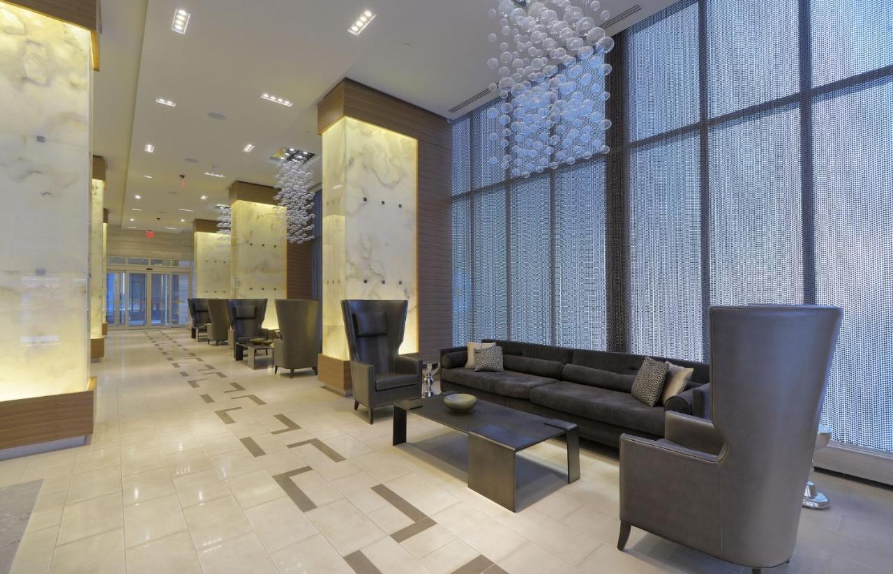 Delsuites - 300 Front Street - 30 Night Stays 5* Toronto